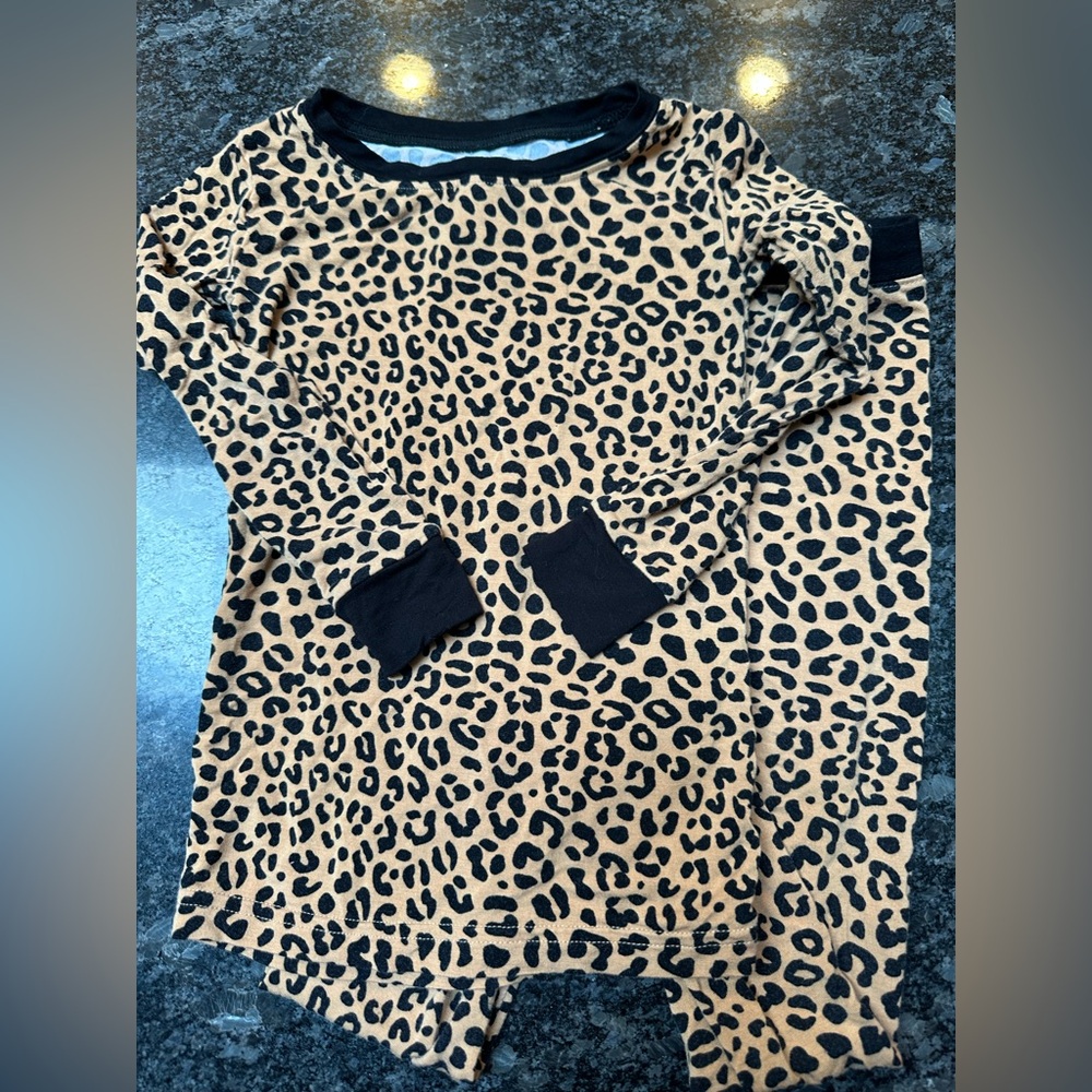 Little Sleepies Leopard Print 2 Piece pajamas - 3T
